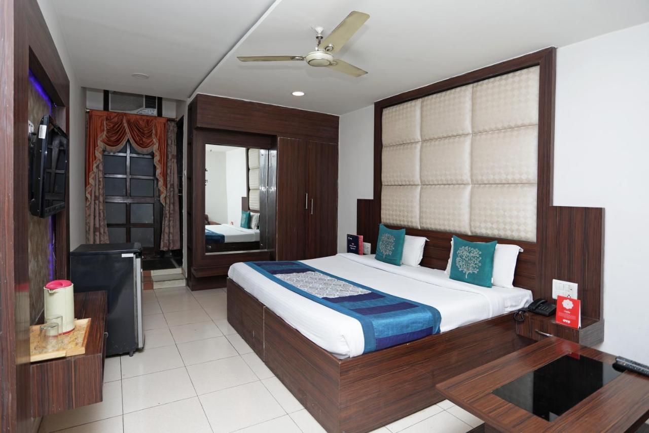 The Gagan Plaza Hotel Kanpur Buitenkant foto
