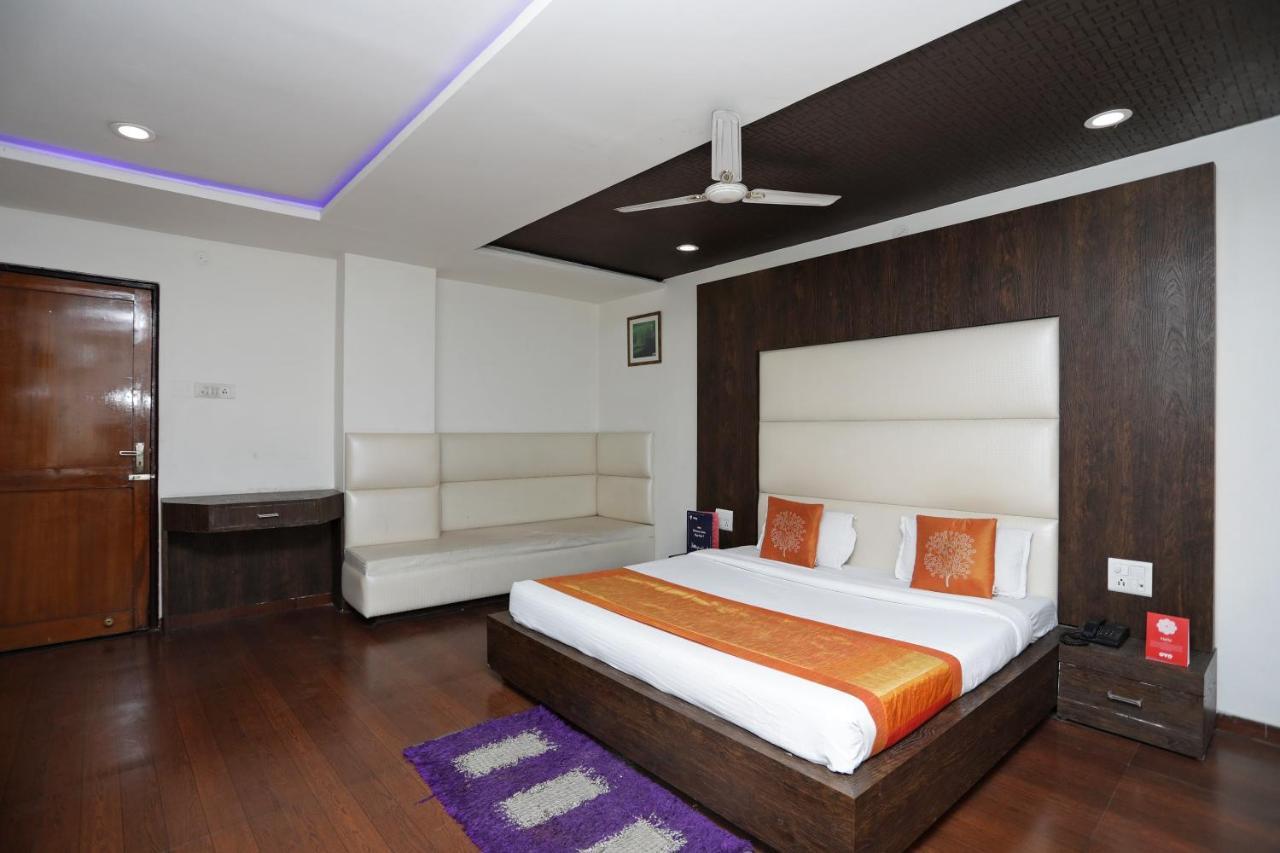 The Gagan Plaza Hotel Kanpur Buitenkant foto