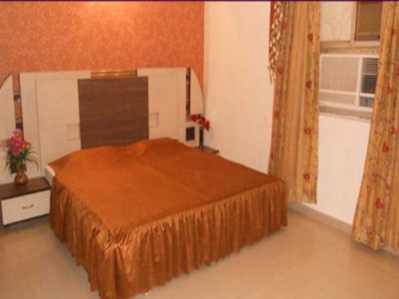 The Gagan Plaza Hotel Kanpur Buitenkant foto